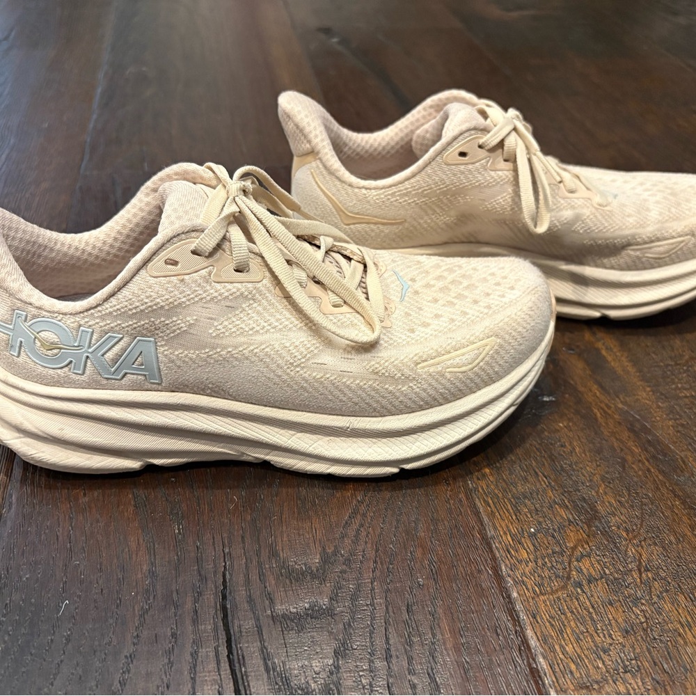 Hoka Clifton 9 Size 5.5 Women’s Running Shoes